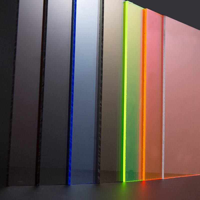 Gjennomsiktig fargerik akrylark